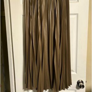 BCBGMAXAZRIA long pleated skirt.  L